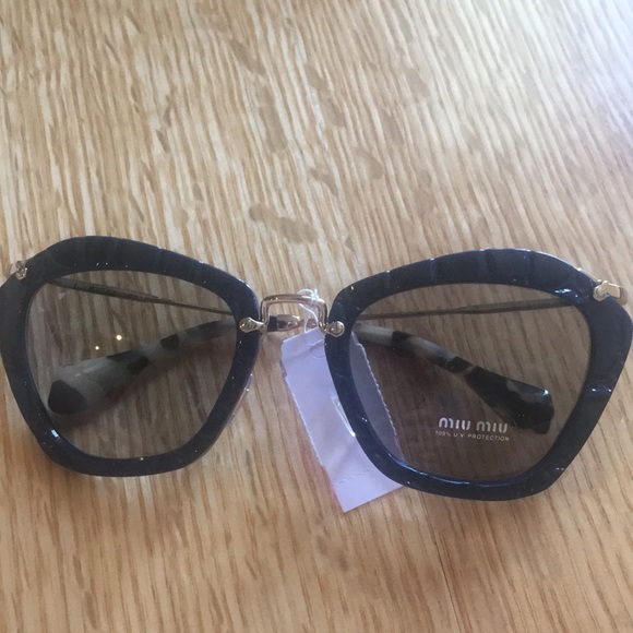 ?MIU MIU sunglasses? main image 6